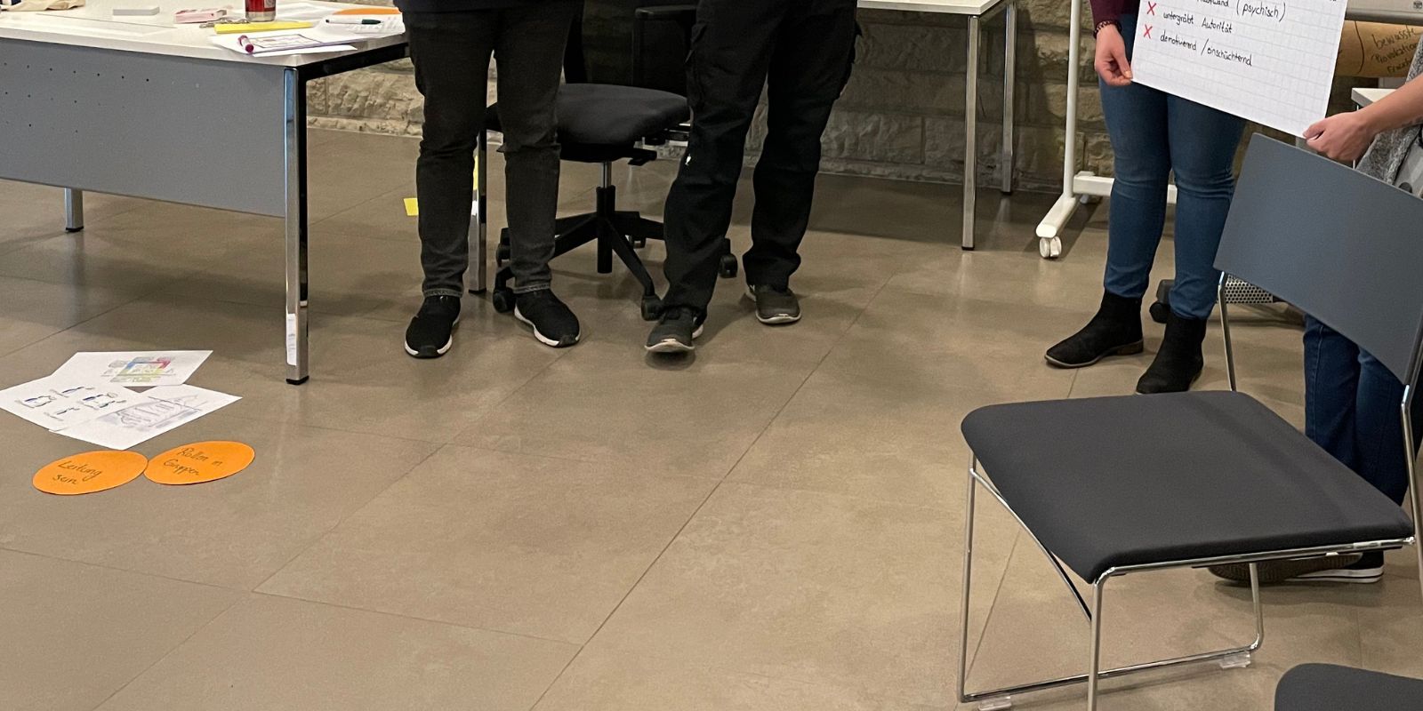 Lose-Lose-Lose: Was passiert, wenn Einsparungen die Beziehungen kosten?